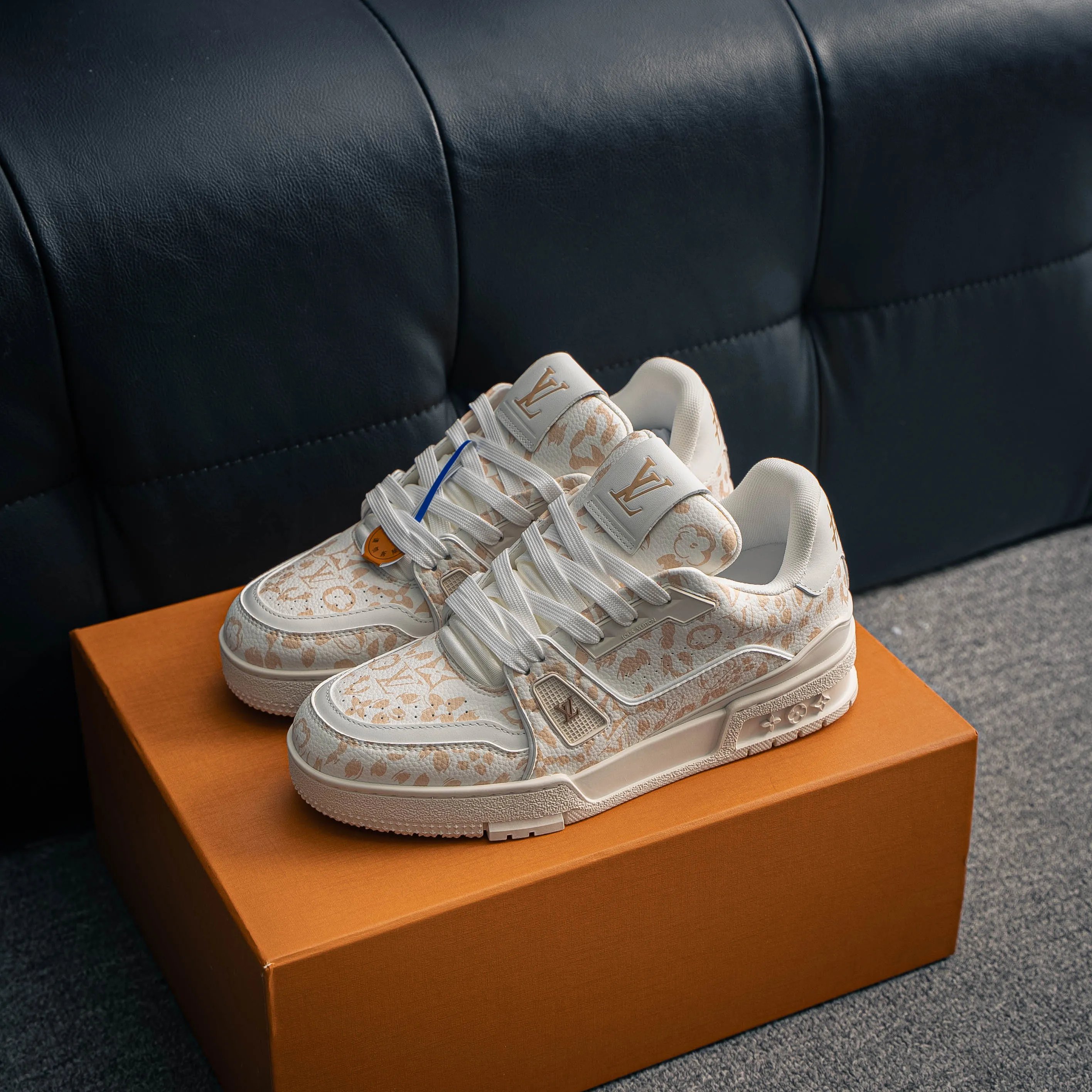 # Louis Vuitton Trainer Sneaker Low Versatile Skate Shoes NFC Authentic